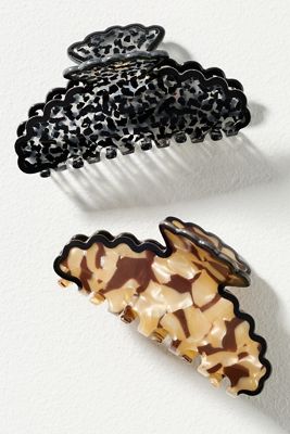 Textured Scalloped Claw Clip
