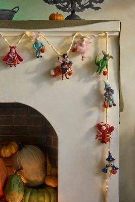 Halloween Parade Illuminated Felt Critter Garland
