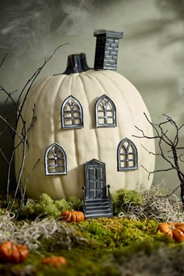 Concordville Pumpkin House Stake Set