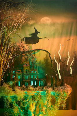 Concordville Spooky Village Victorian House | Terrain