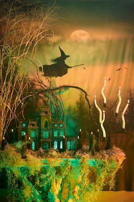 Concordville Spooky Village Victorian House