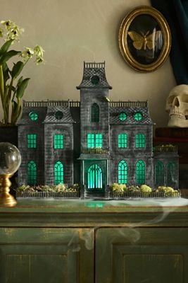 Concordville Spooky Village Victorian House
