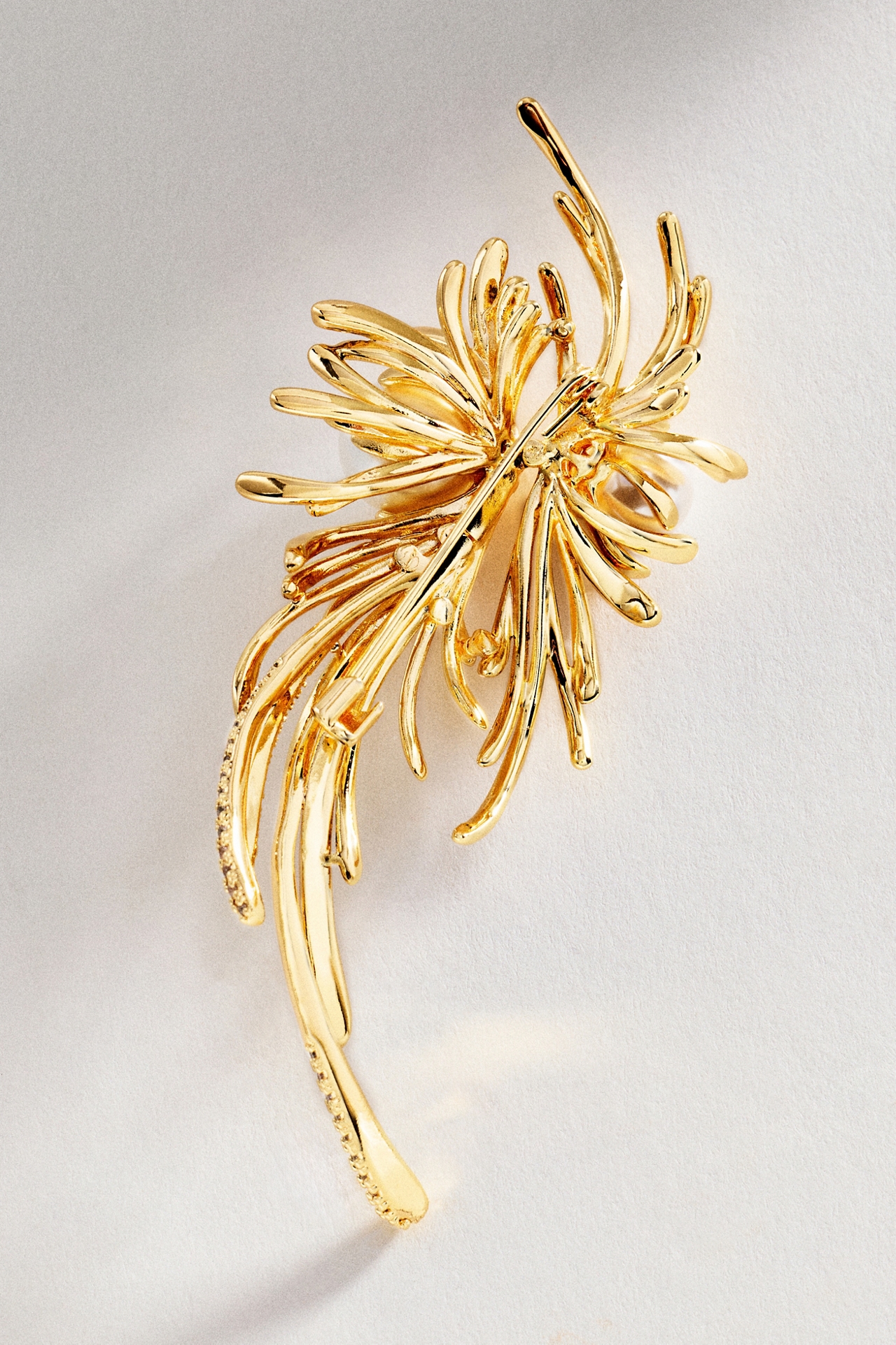 Blossom Box Pearl Burst Brooch