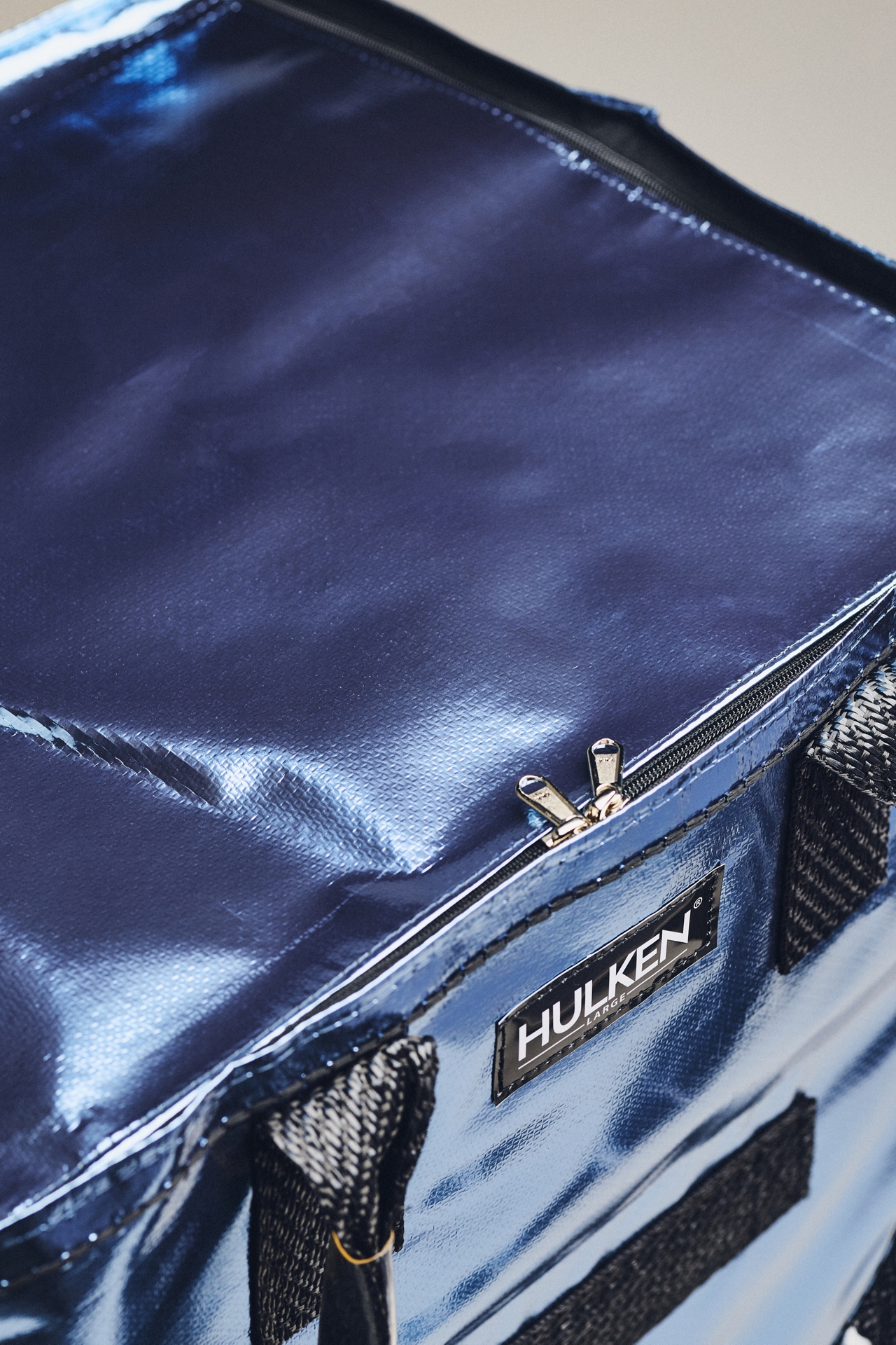 Hulken Signature Large Rolling Tote Bag