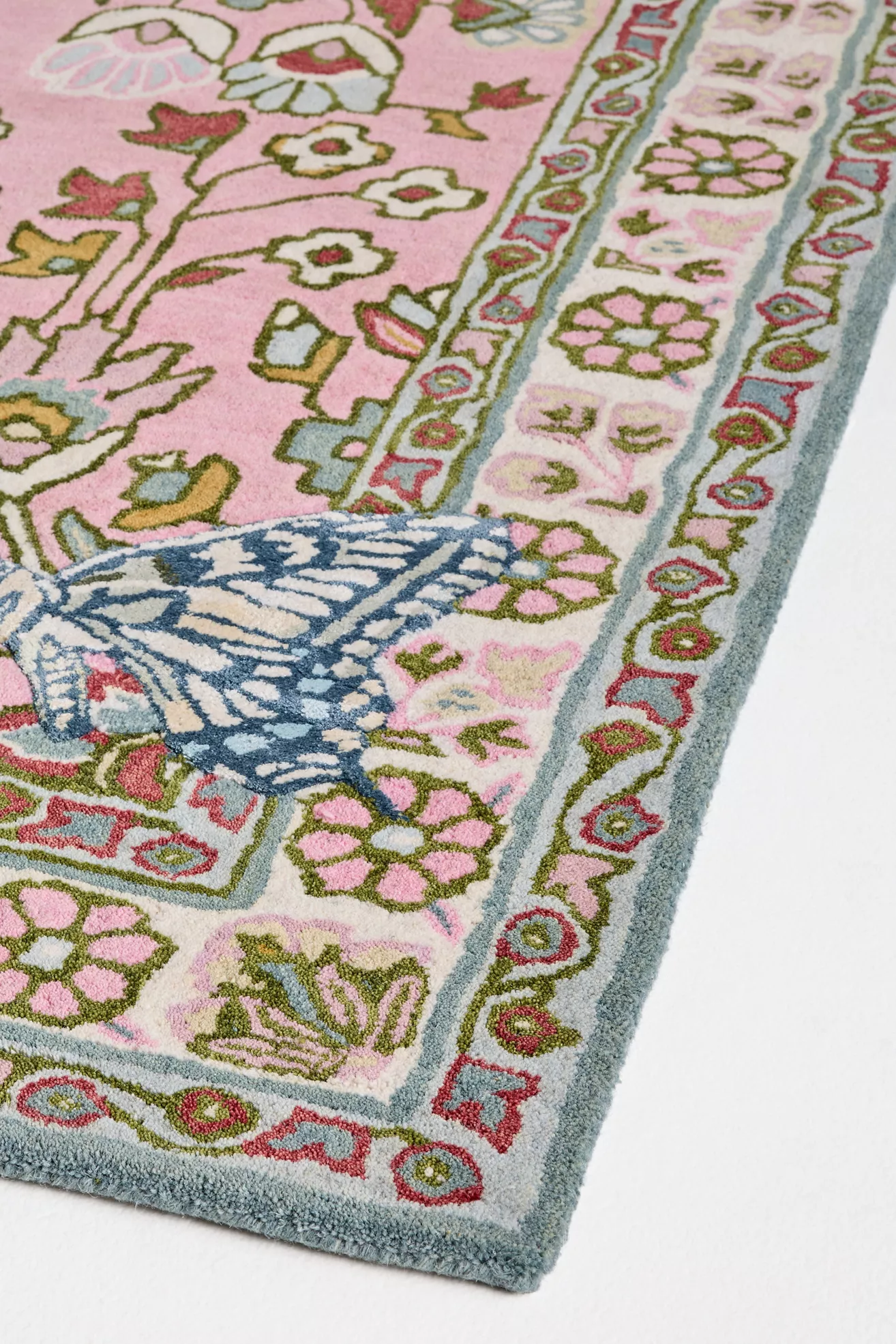 Hand Tufted Butterfly Wool Blend Rug - thumbnail 2