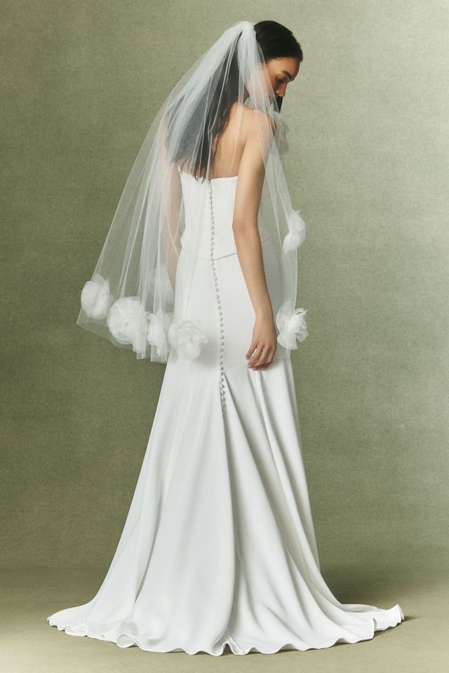 Enaura Dimensional Floral Fingertip Veil #1