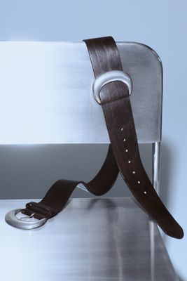 Oval Double-Buckle Belt