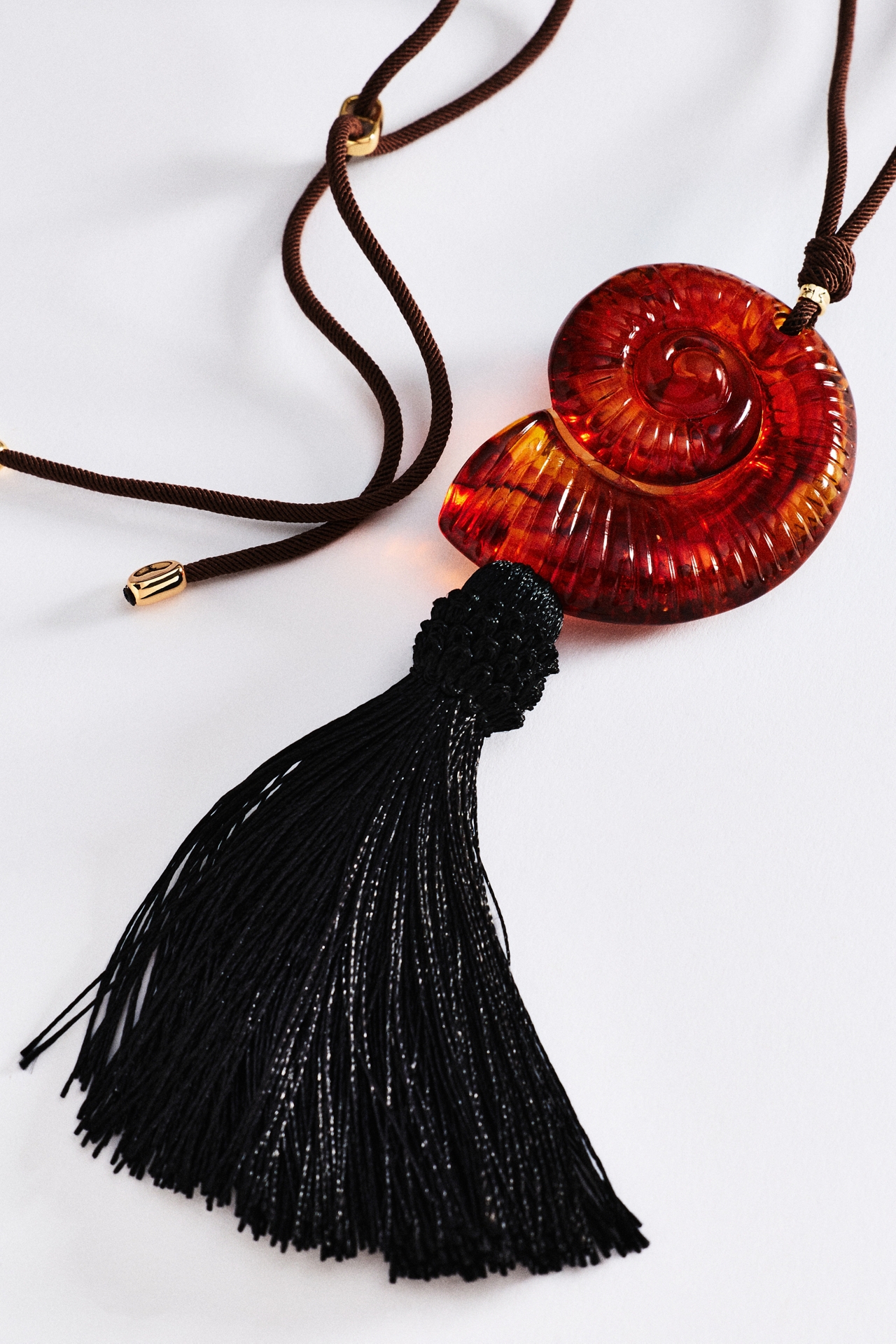 Resin Shell Tassel Necklace