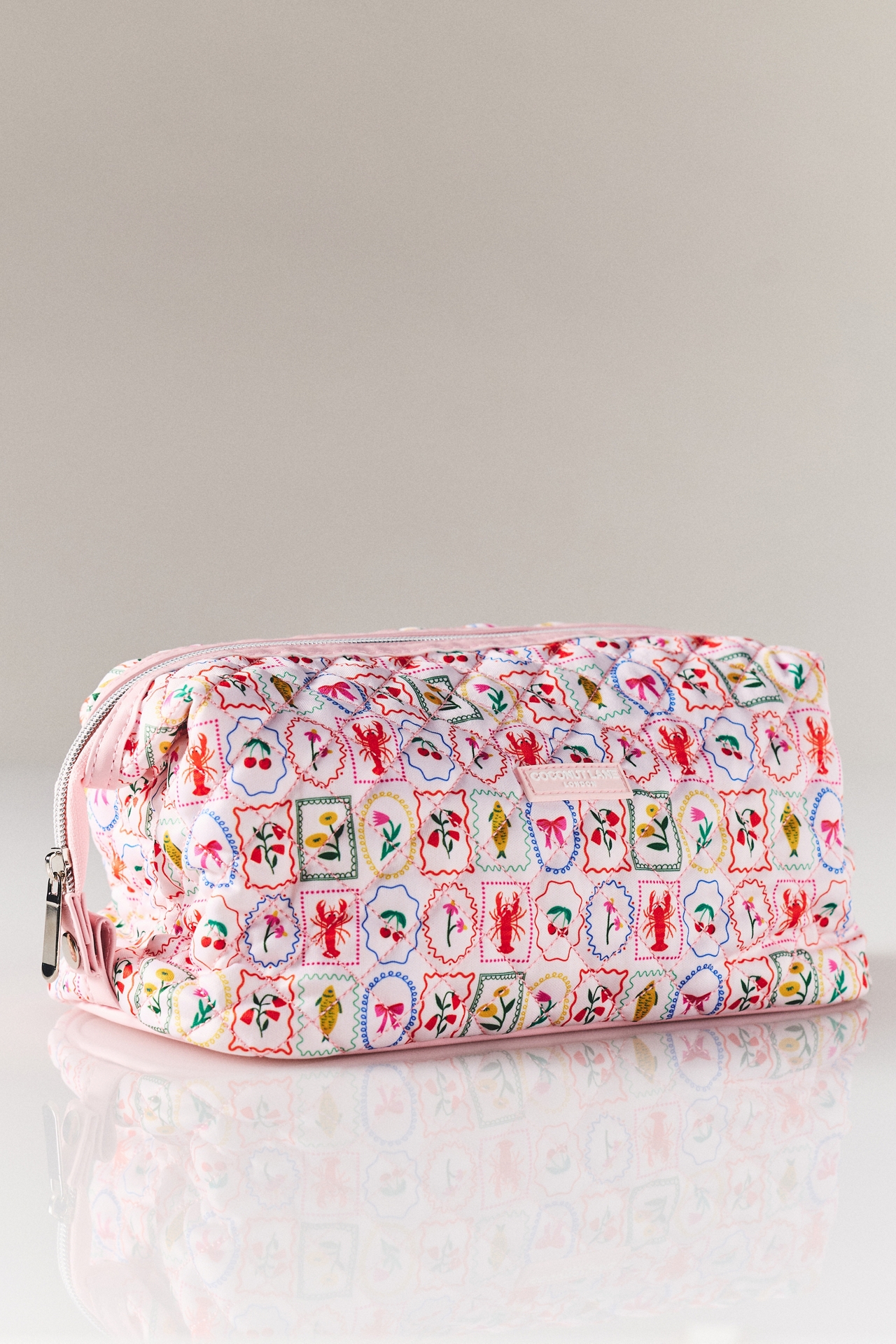 Coconut Lane Expandable Makeup Bag