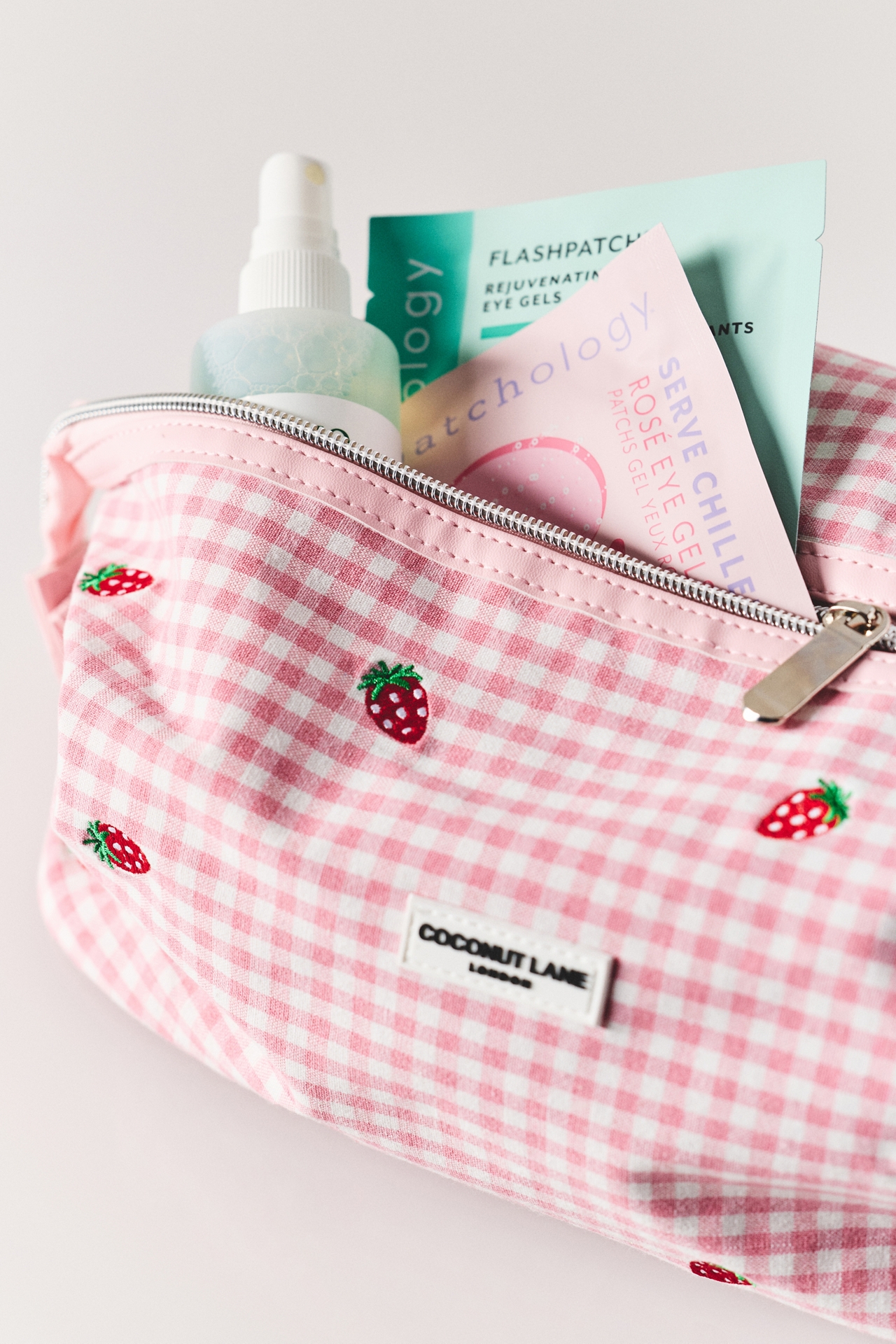 Coconut Lane Expandable Makeup Bag