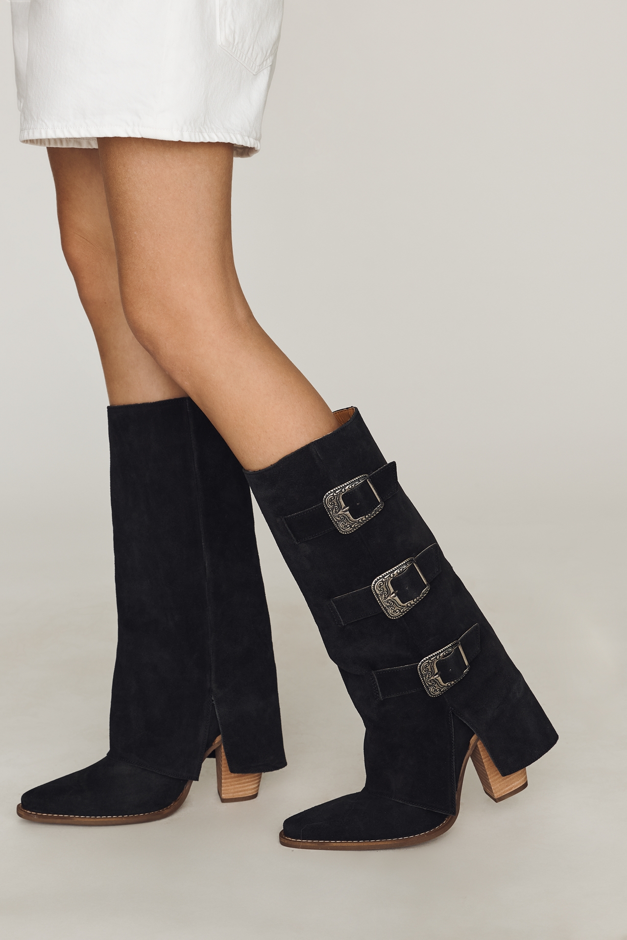 Dingo Buckle Bunny Boots