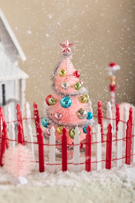 Terrain Concordville Holiday Town Accessories, Set of 6