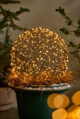 Twinkling Illuminated Iron Wire Garden Orb