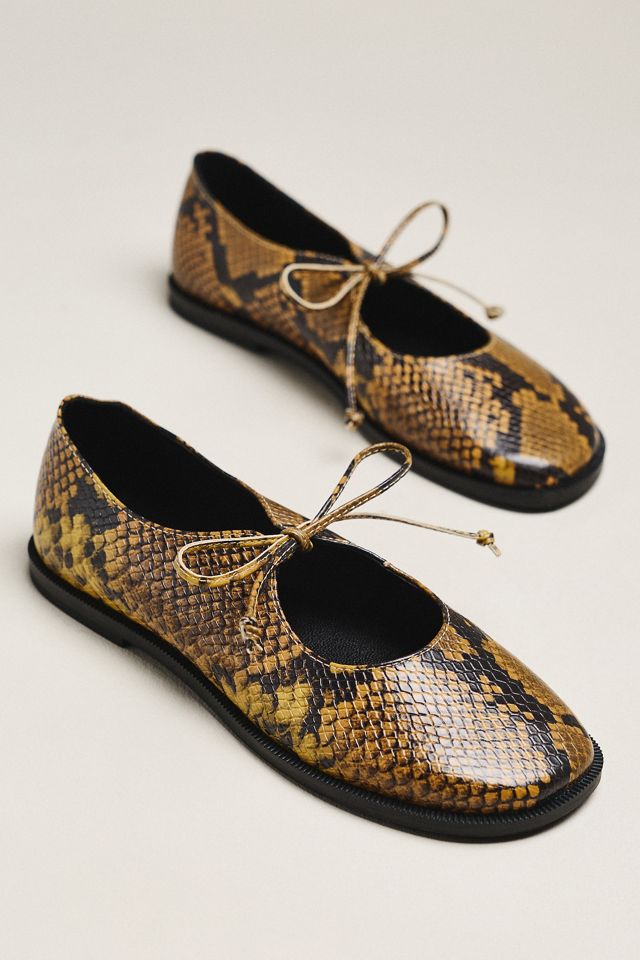 Intentionally Blank Spaces Bow Ballet Flats #1