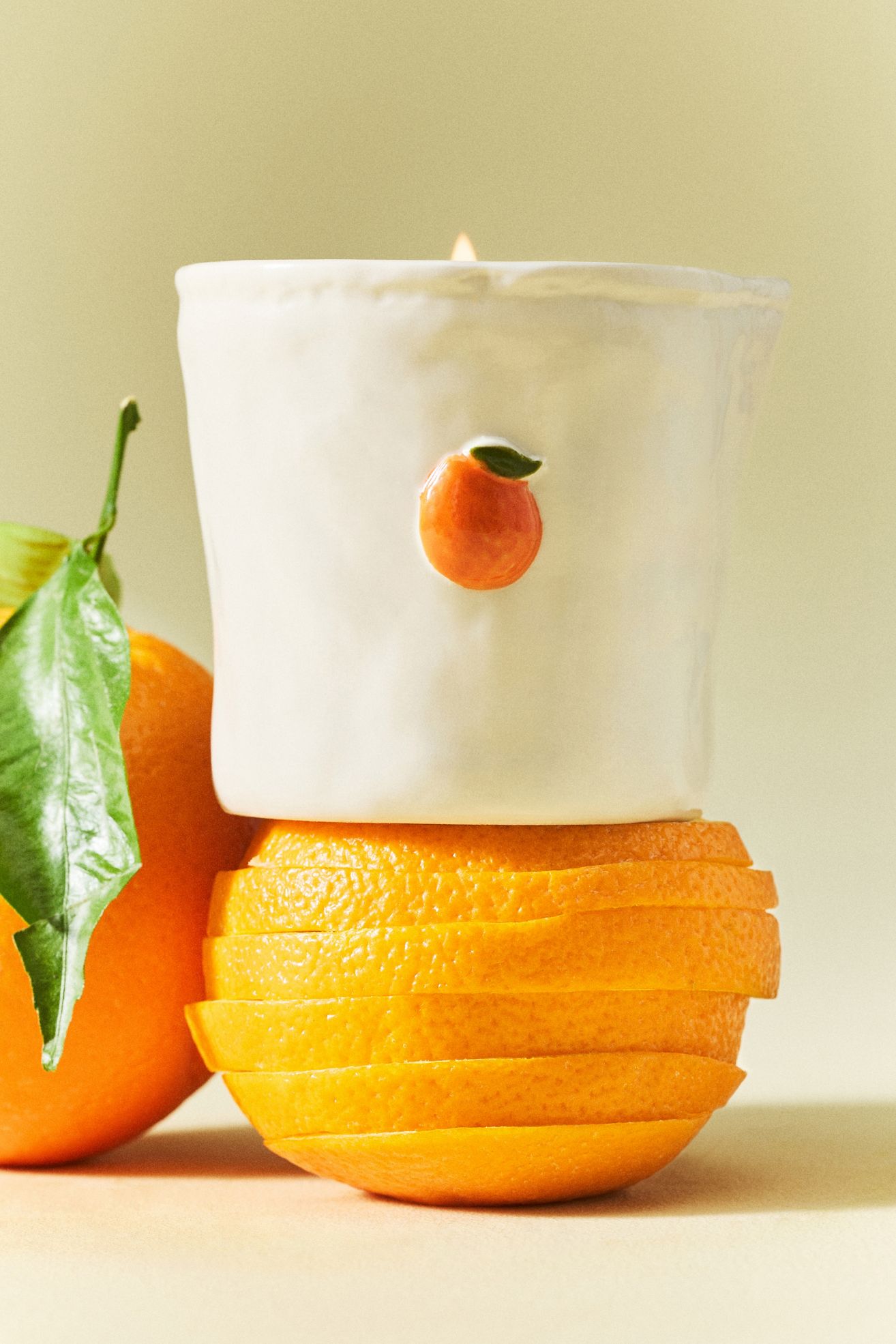 Bistro Citrus Icon Ceramic Candle - Light Orange, S