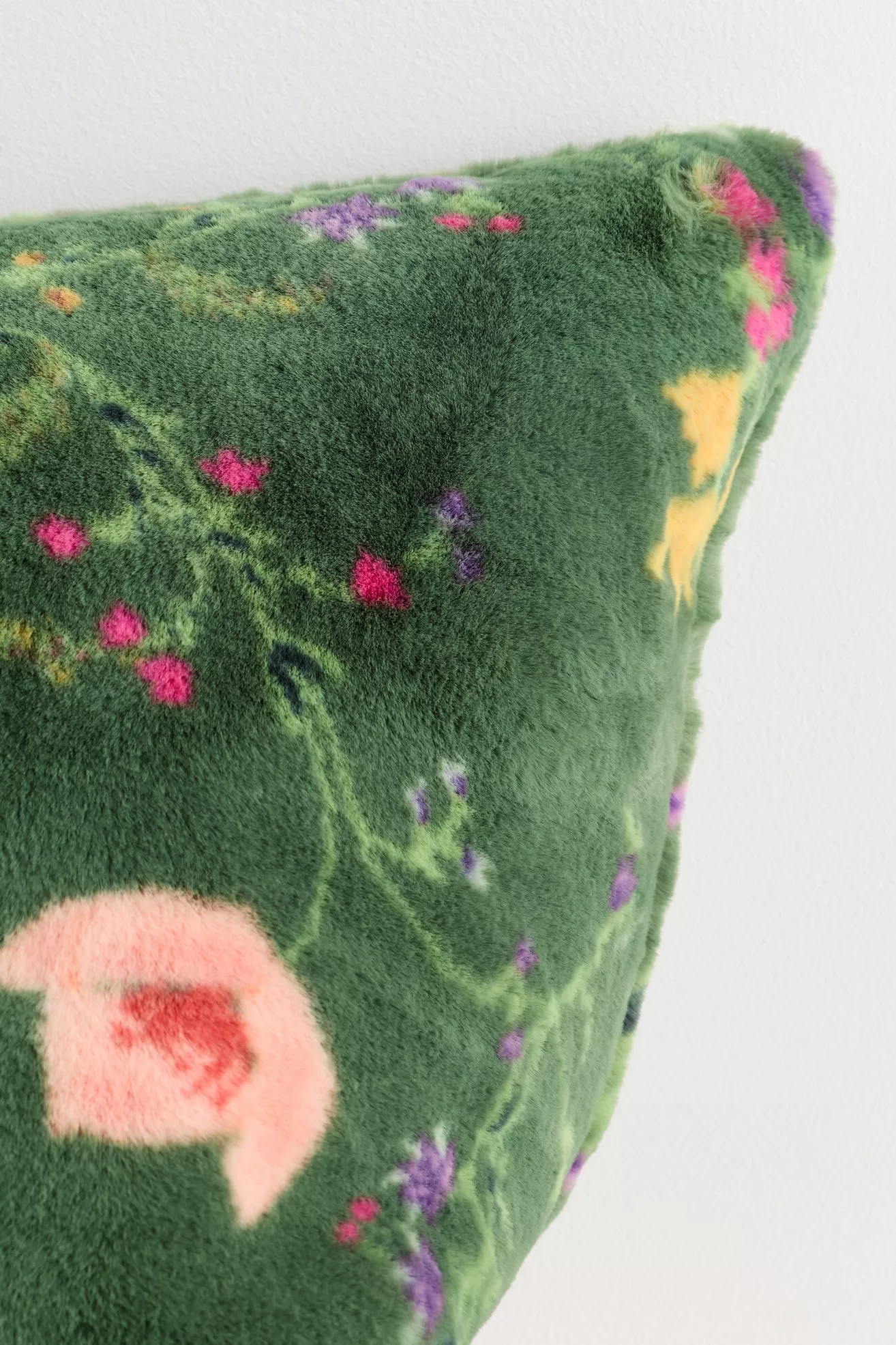 Printed Faux-Fur Pattern Throw Pillow - thumbnail 4