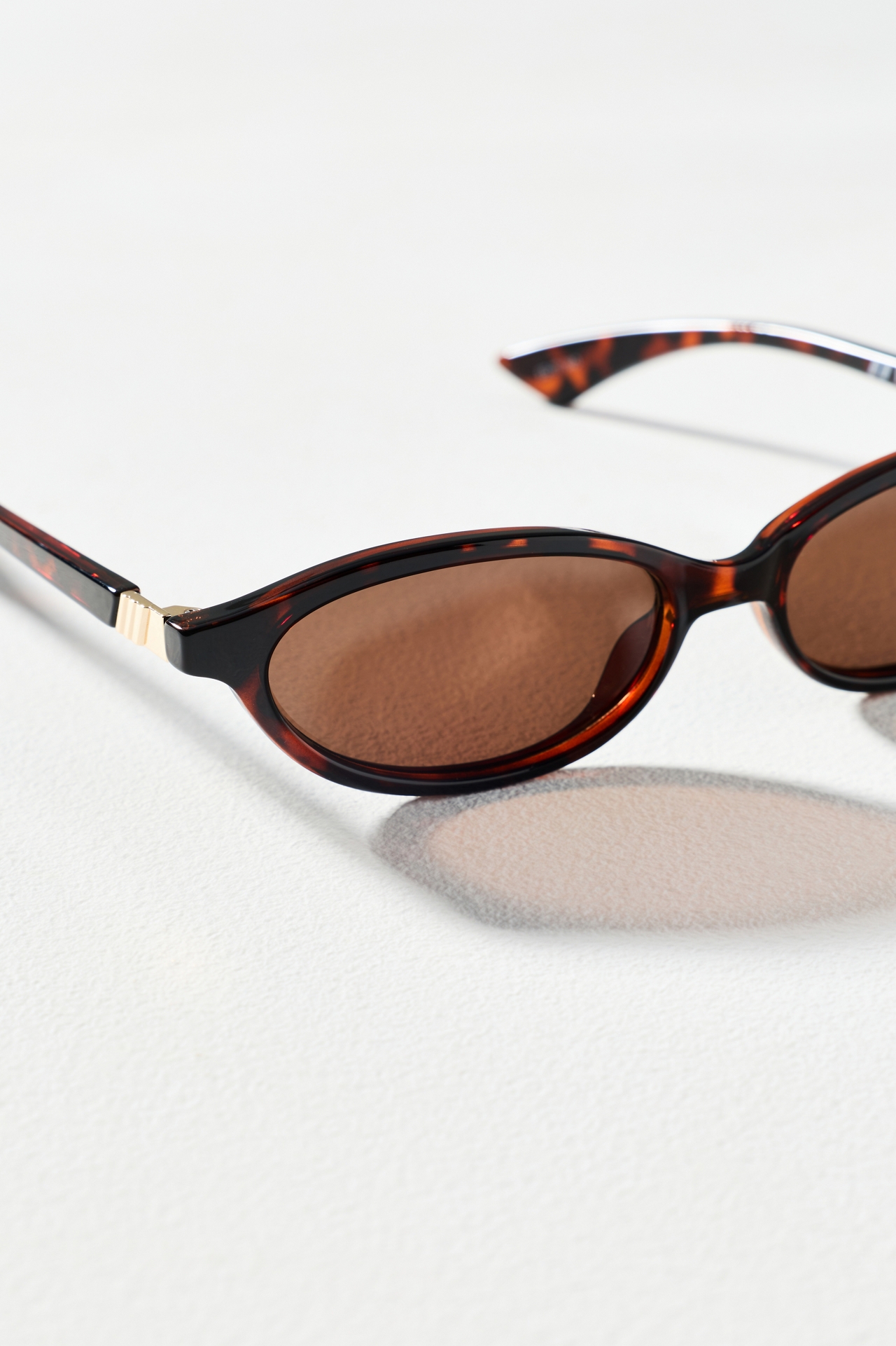 Le Specs Duskfall Slim Oval Sunglasses