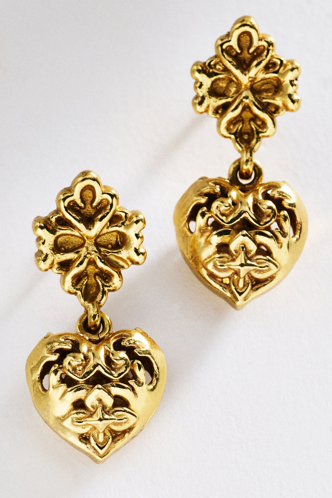 ALÉMAIS Filigree Heart Drop Earrings
