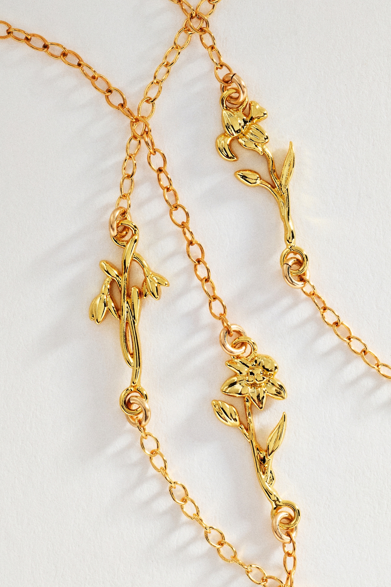 Set & Stones Elsie Birth Flower Bracelet