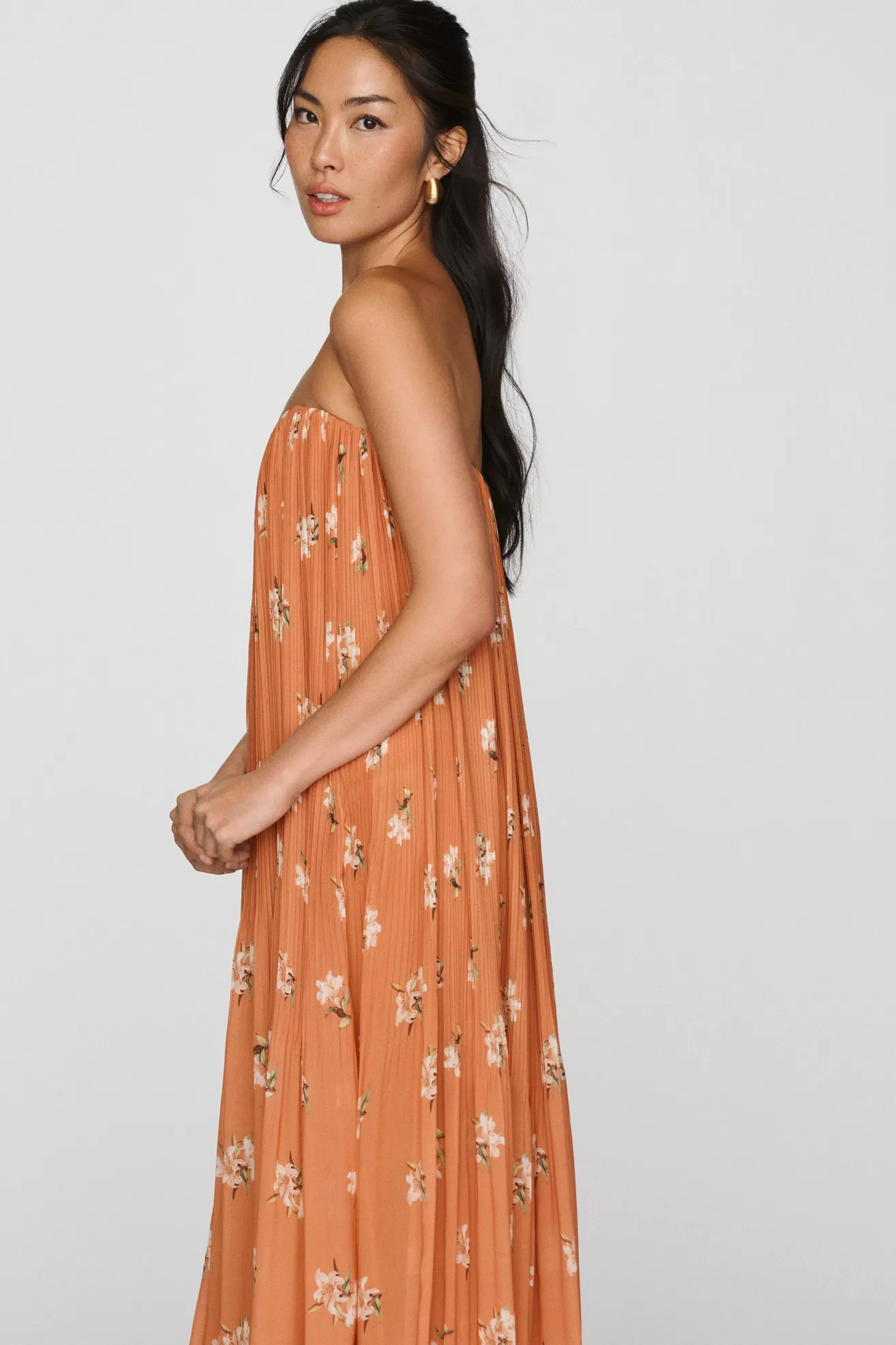 LEO LIN Dahlia Sweetheart Gown
