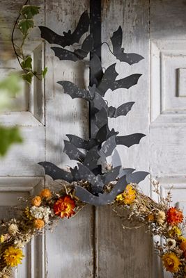 Flying Bats Iron Wreath Hanger