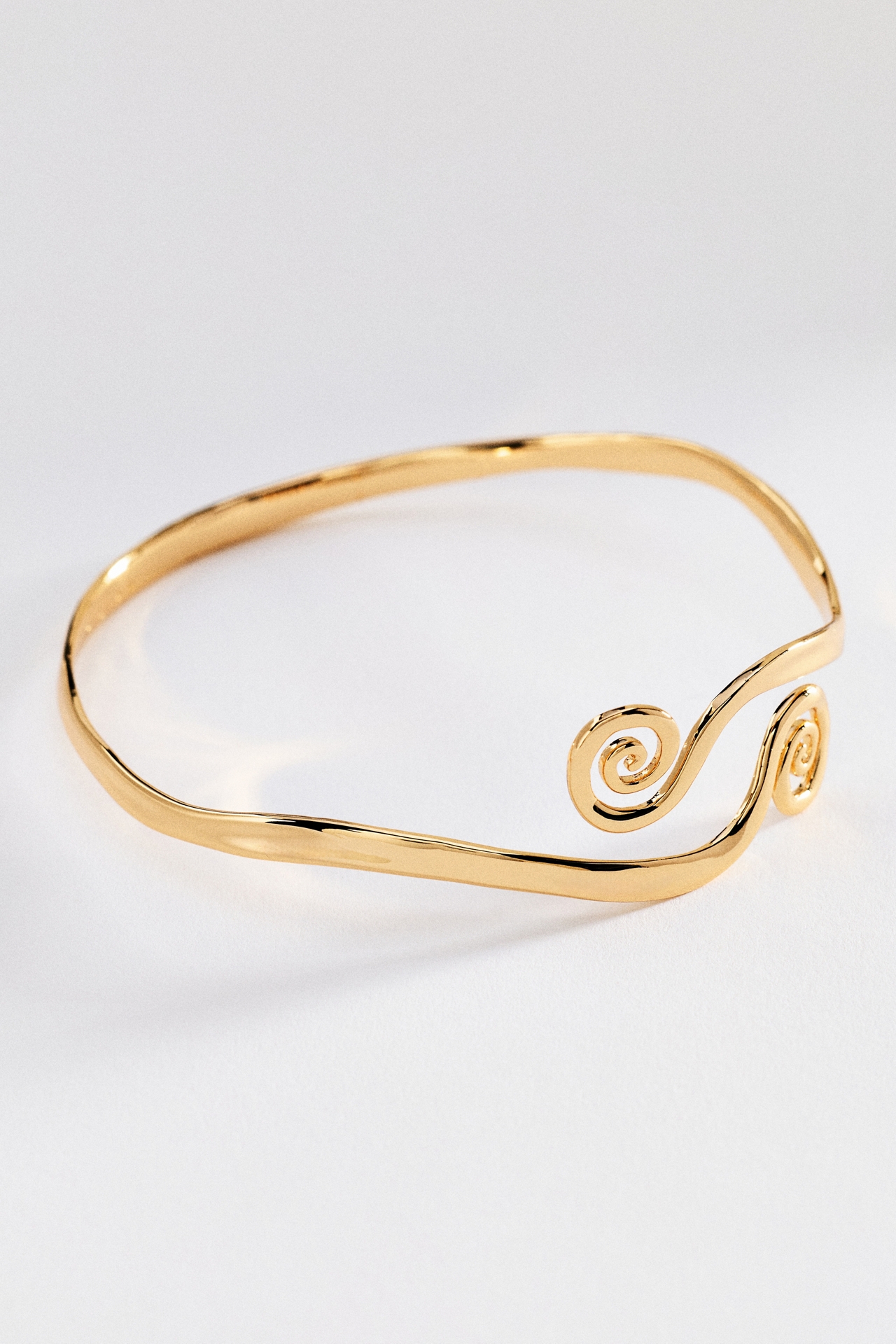 Ettika Intertwined Aura Arm Cuff
