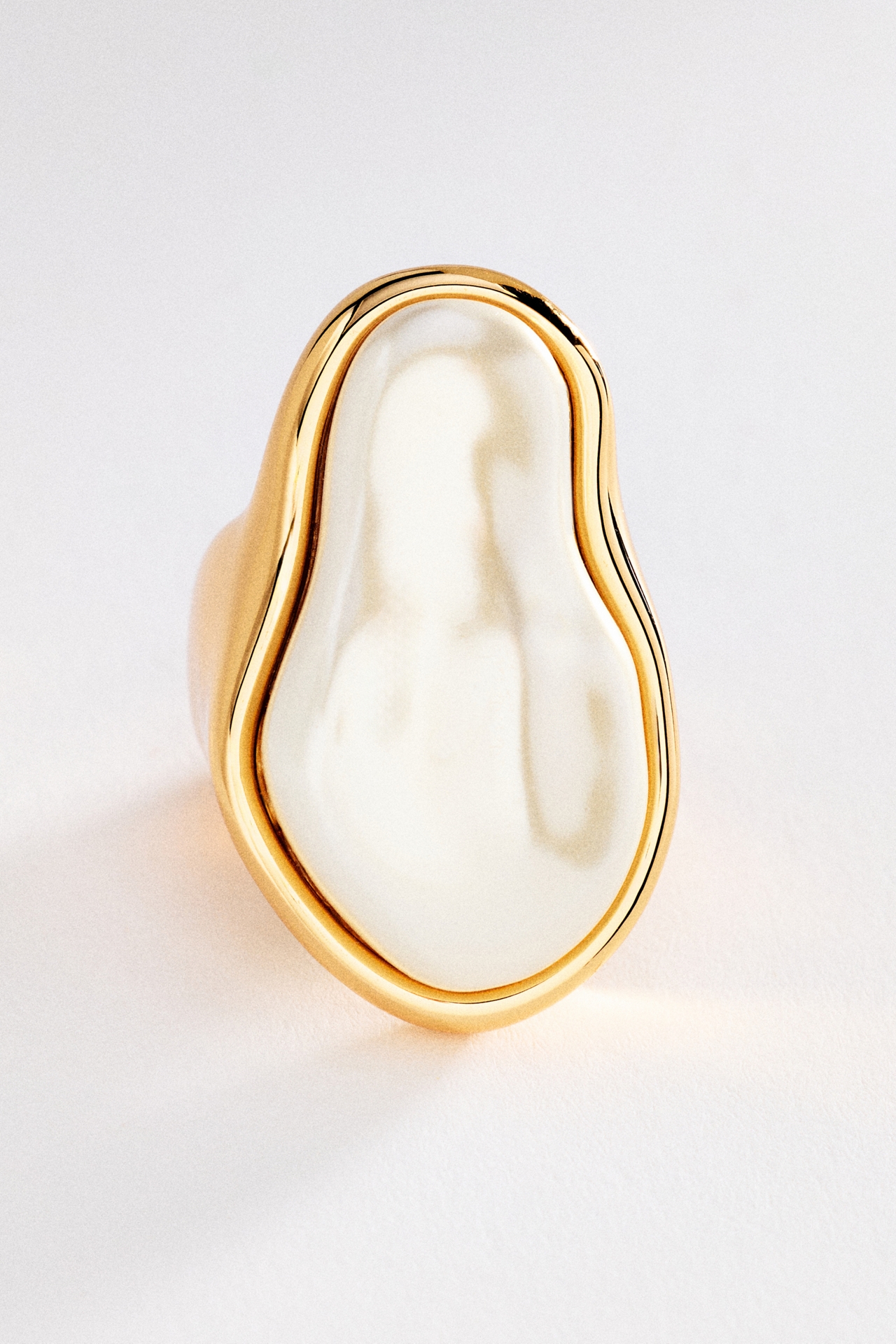 Ettika Sea-Born Pearl Ring