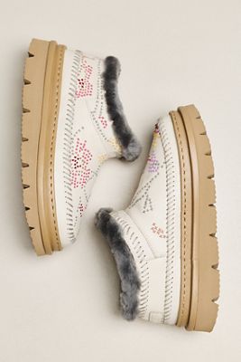 Laidback London Nyali Embroidered Boots