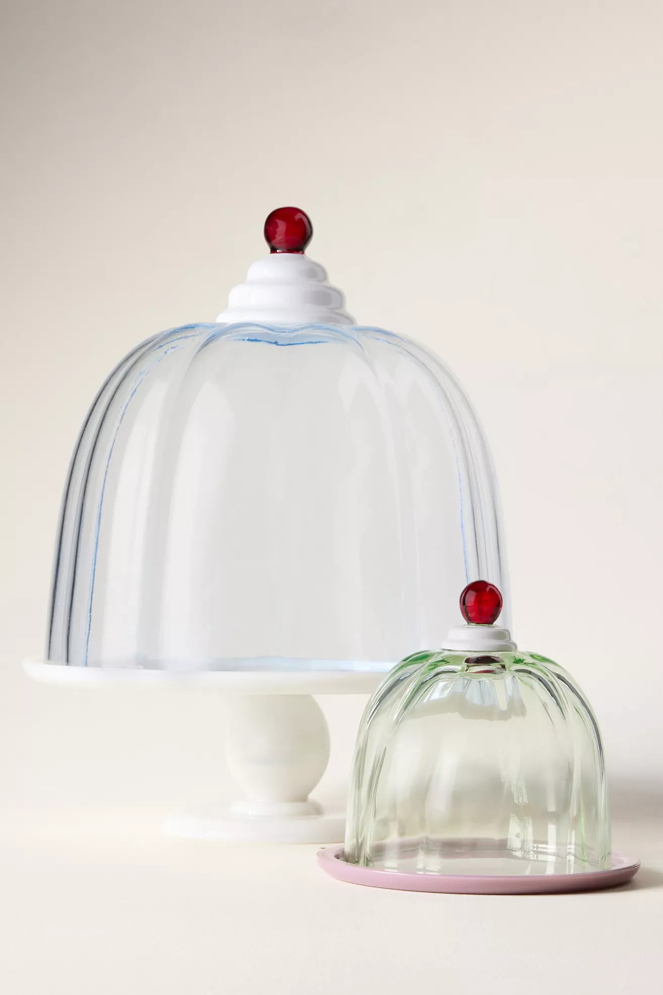 Gillian Glass Cake Stand With Dome - thumbnail 10
