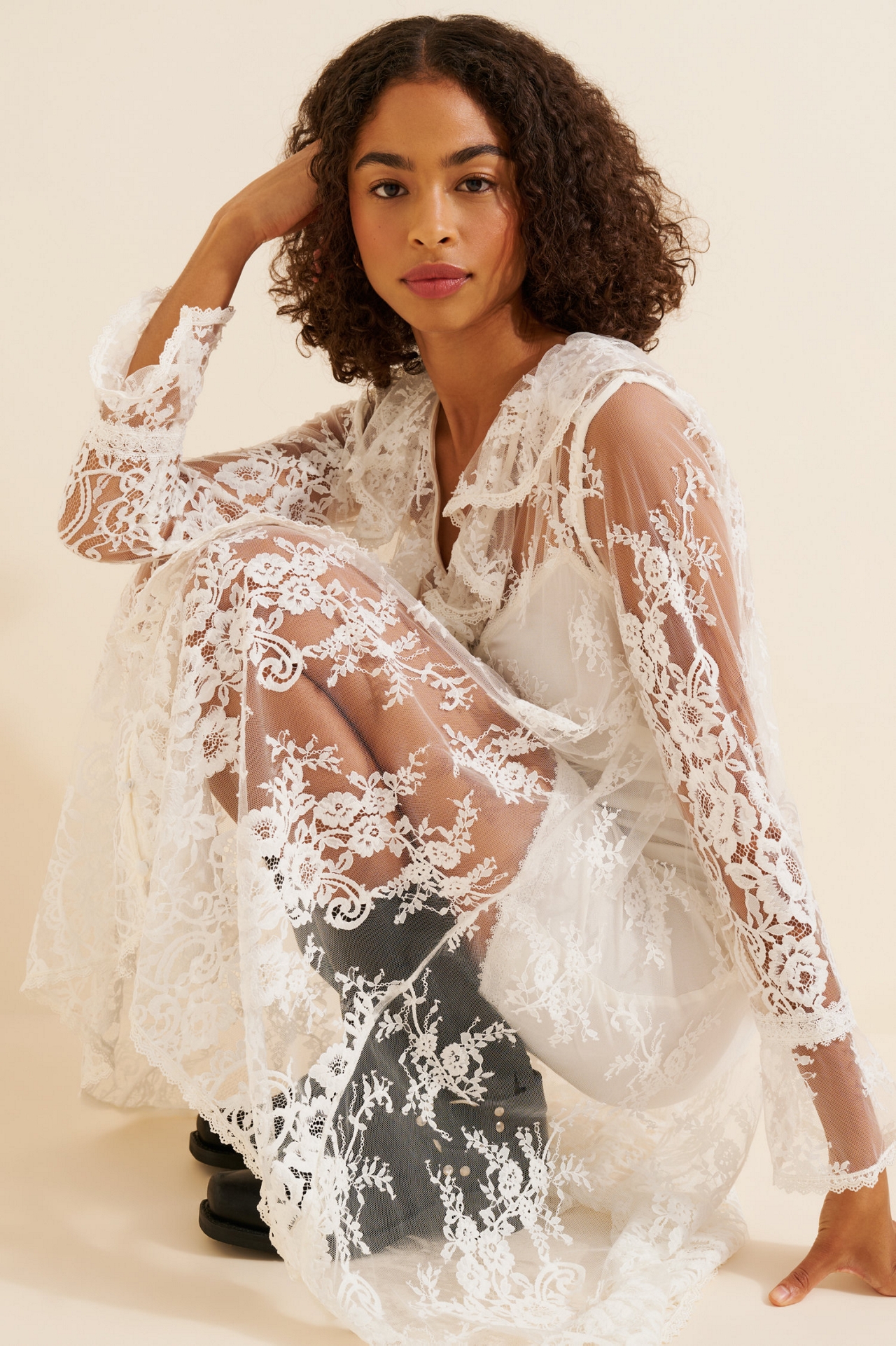 Long Sleeve V-Neck Lace Tunic Dress