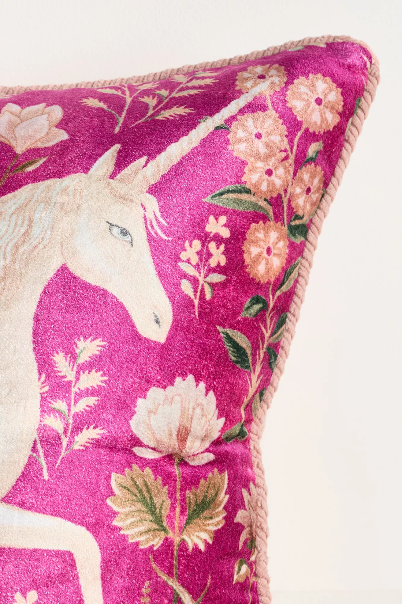 Winter Millefluers Printed Velvet Pillow - thumbnail 6