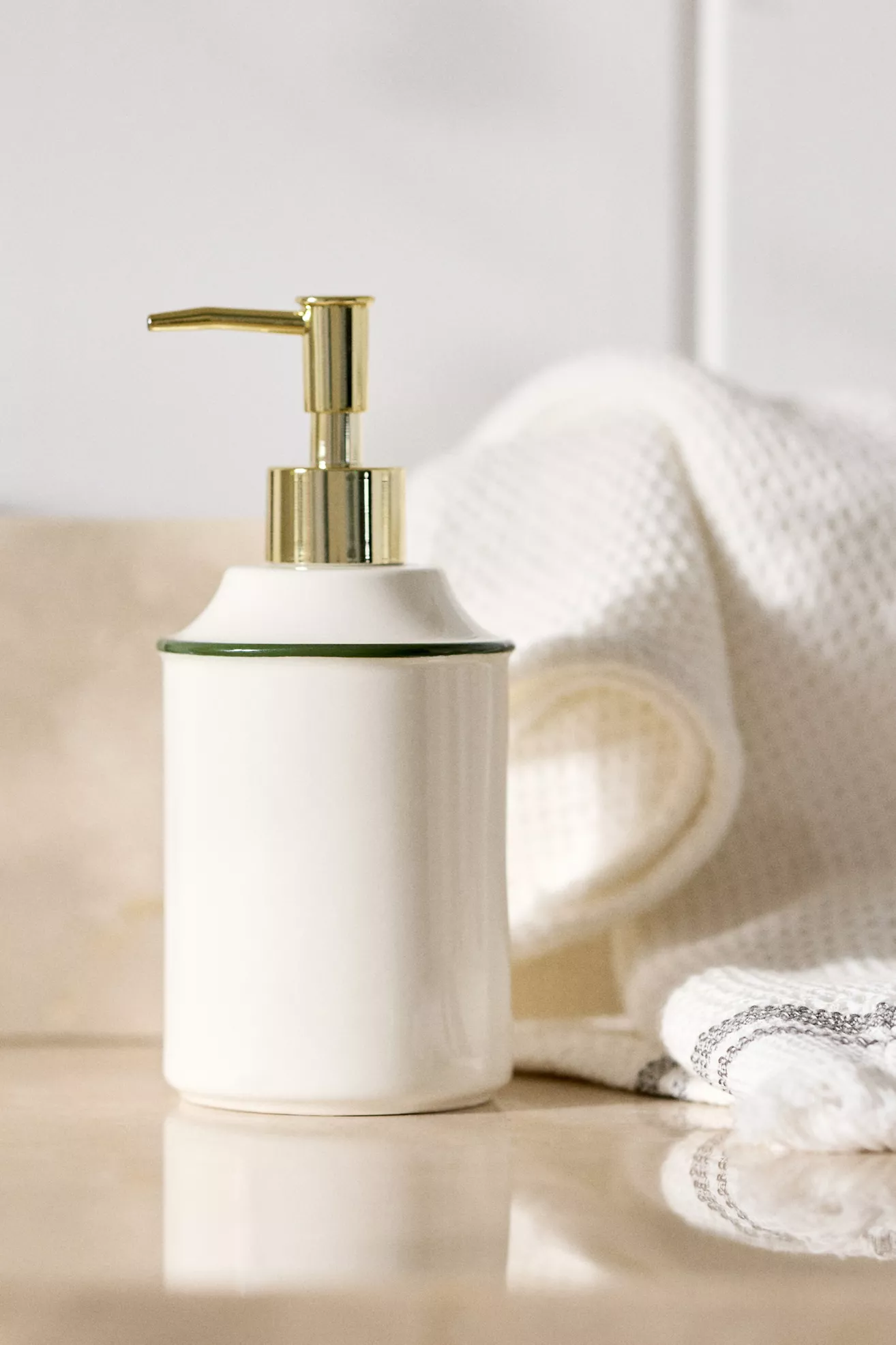 Piper Tipped Ceramic Soap Dispenser - thumbnail 3