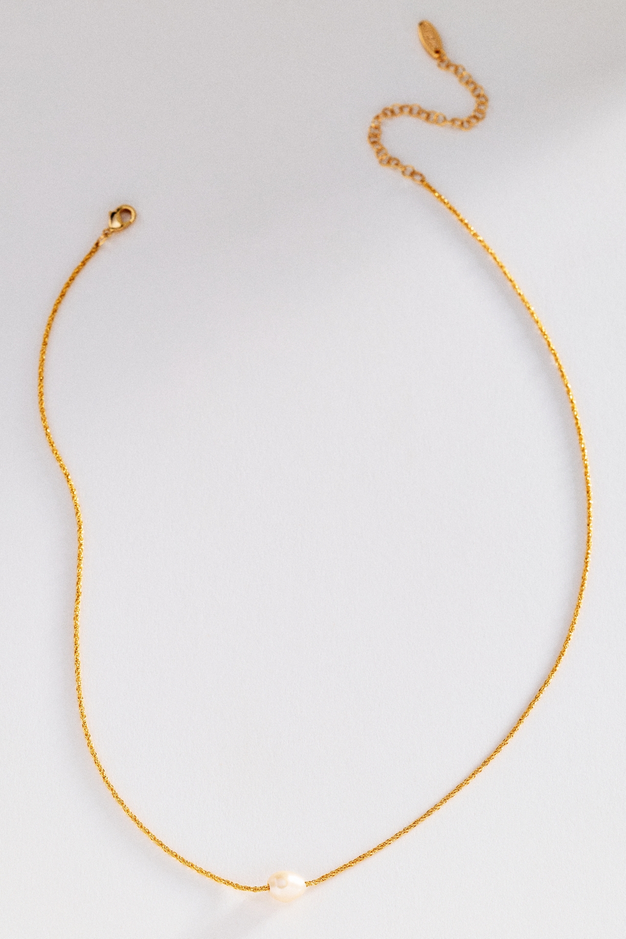 Delicate Pearl Pendant Necklace