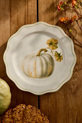 Heirloom Pumpkin Scalloped Stoneware Plate