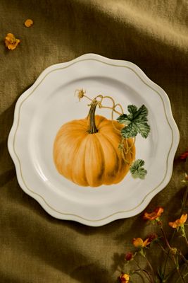 Heirloom Pumpkin Scalloped Stoneware Plate