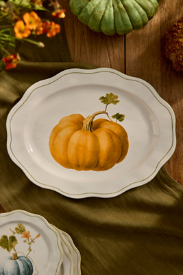 Terrain Heirloom Pumpkin Scalloped Stoneware Serving Platter