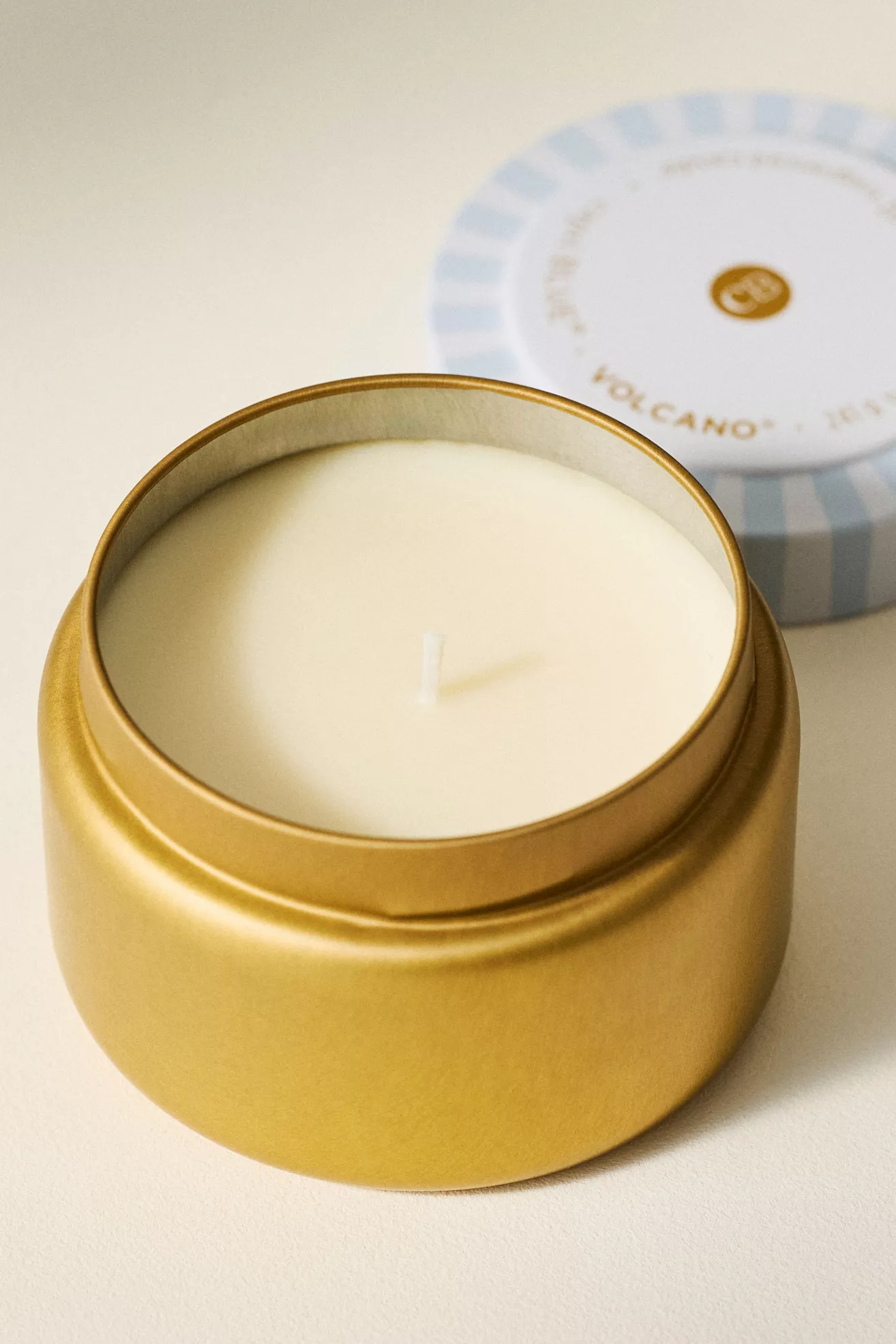 Capri Blue Volcano Tinned Candle - thumbnail 3