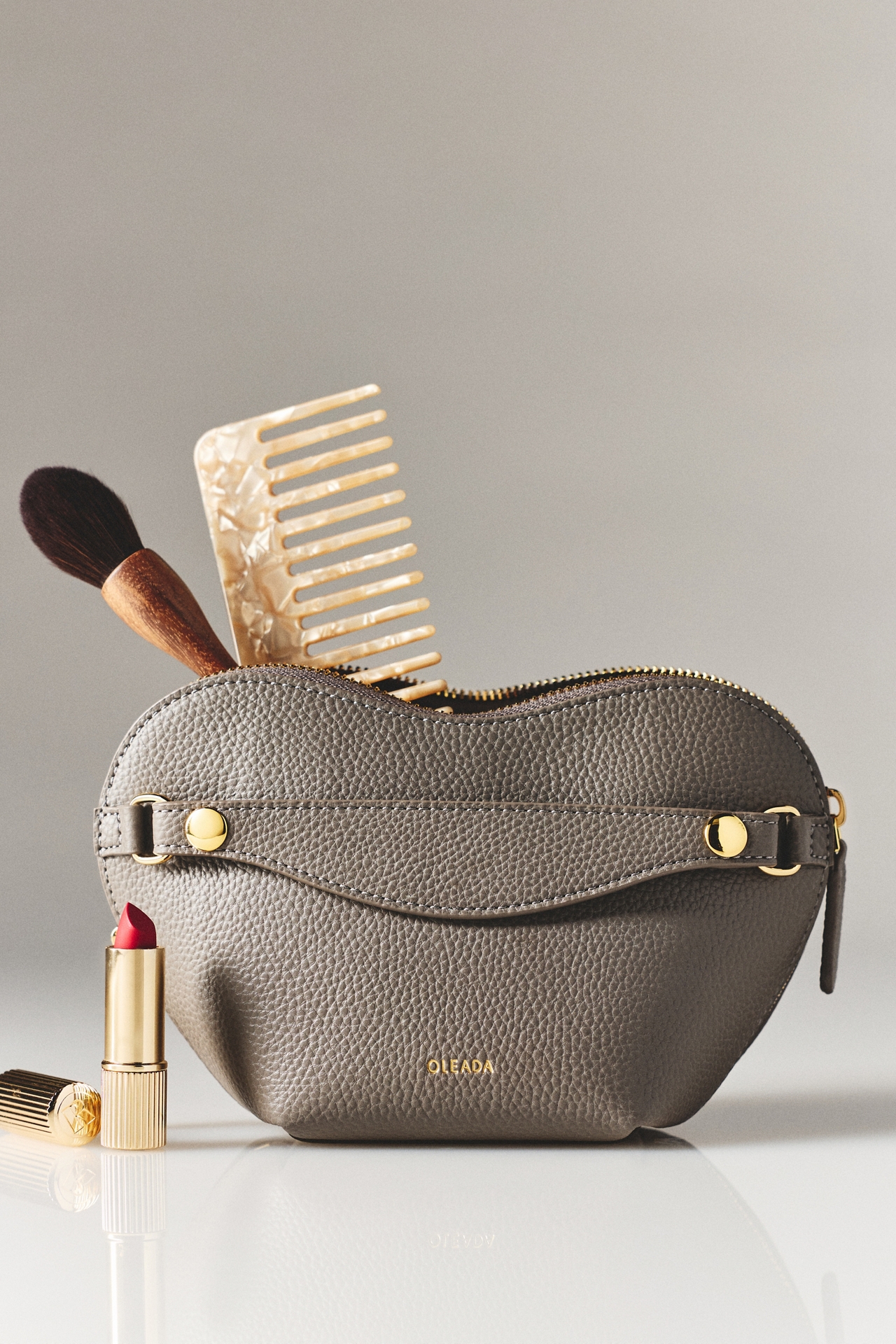 OLEADA Heart Cosmetic Pouch