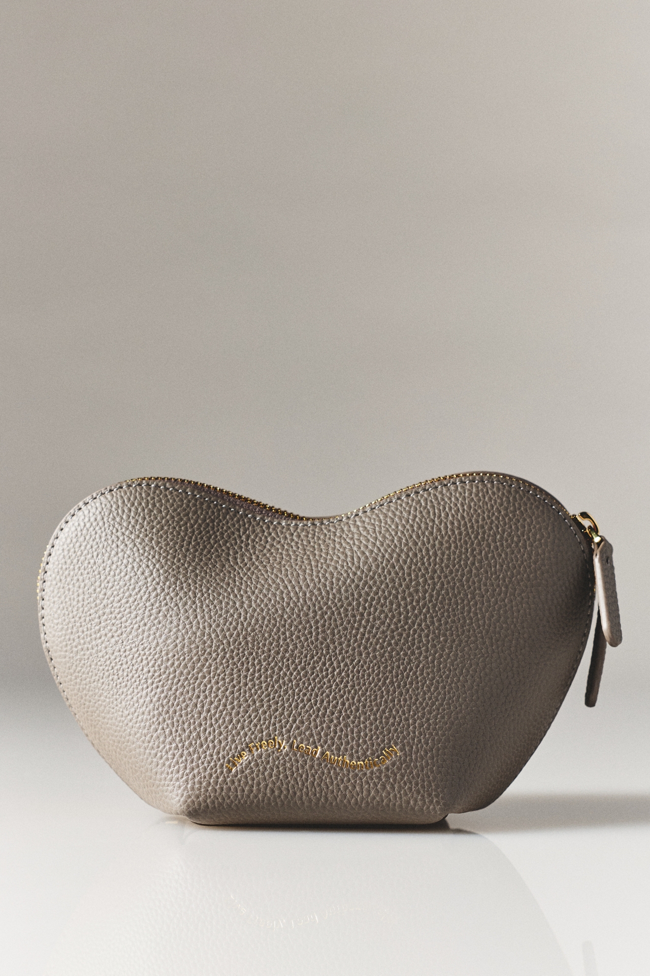 OLEADA Heart Cosmetic Pouch
