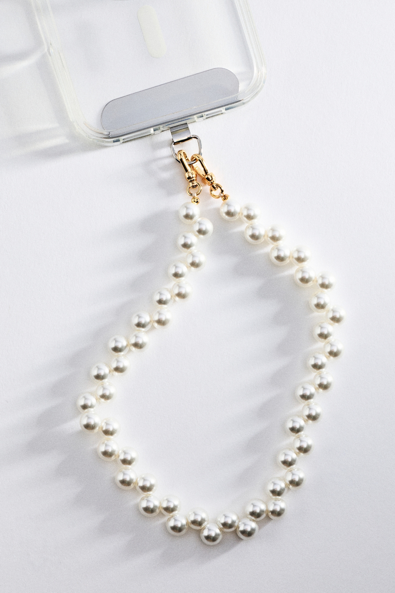Wavy Pearl Phone Chain