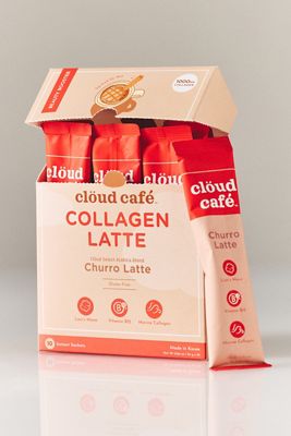 Clöud Café Churro Latte