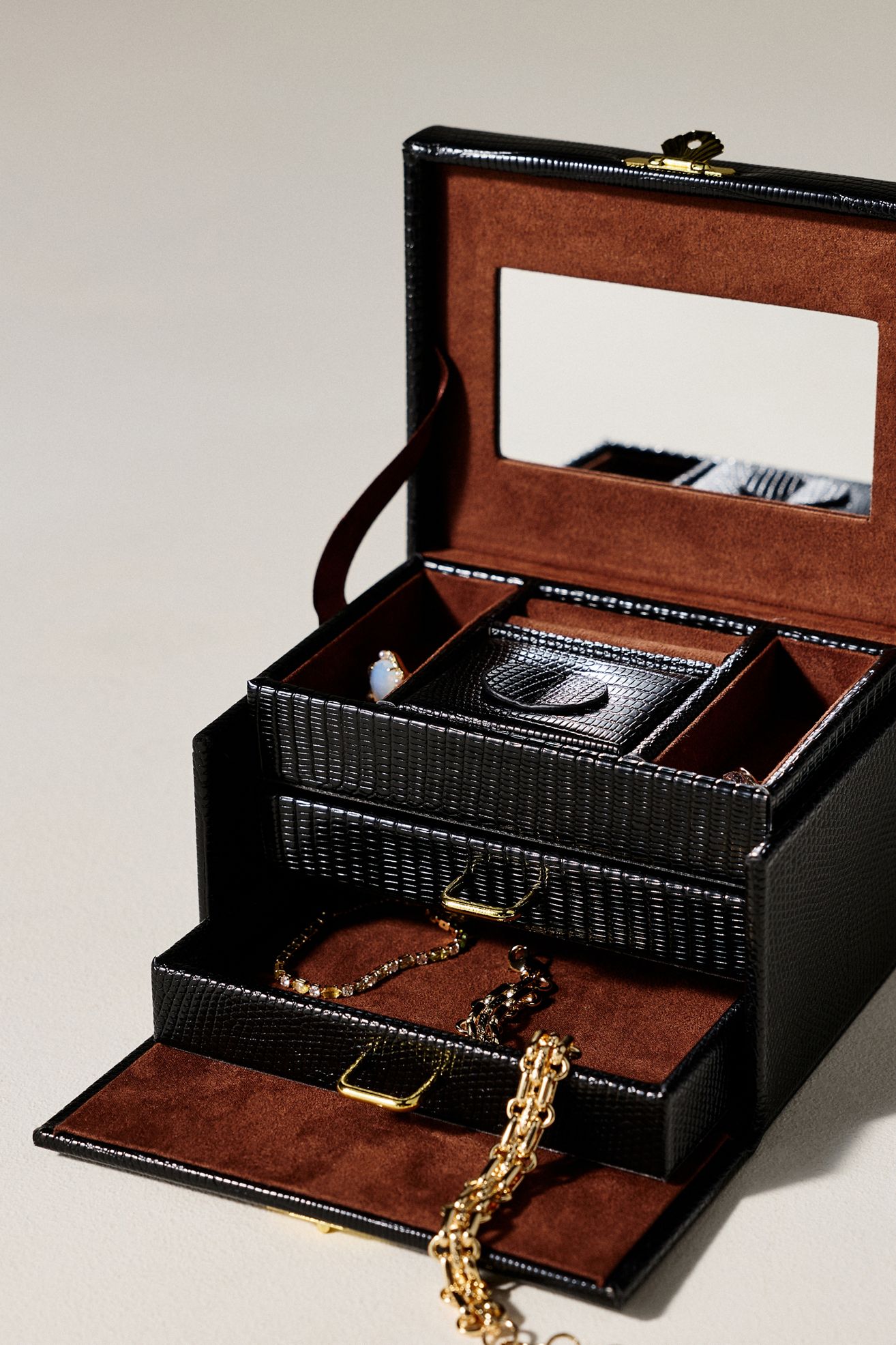 Heaven Mayhem Vintage Jewelry Case - Black, Assorted