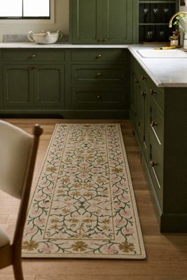 Maria Tufted Wool Persian-Inspired Rug