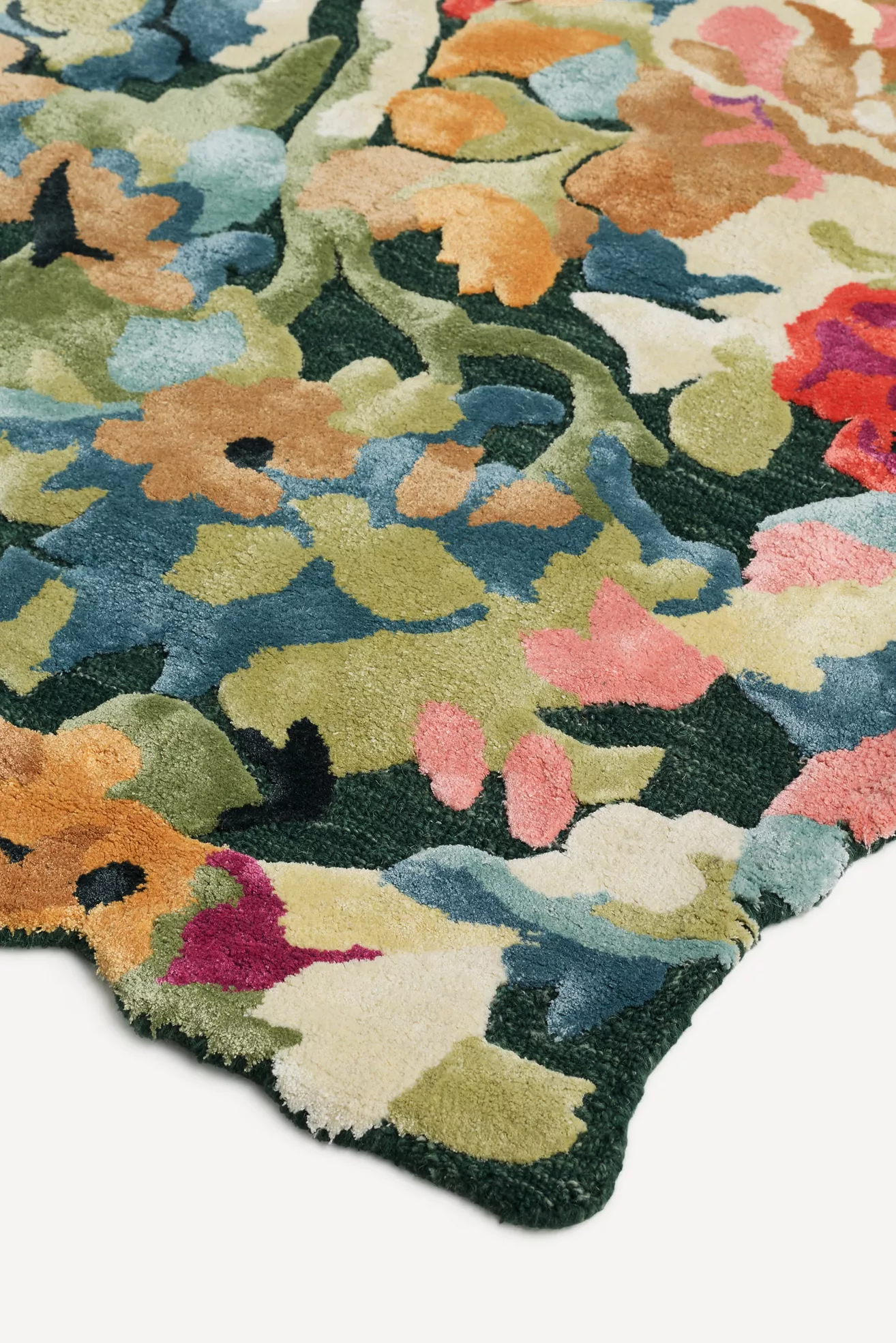Gwendolyn Tufted Wool Blend Floral Rug - thumbnail 3