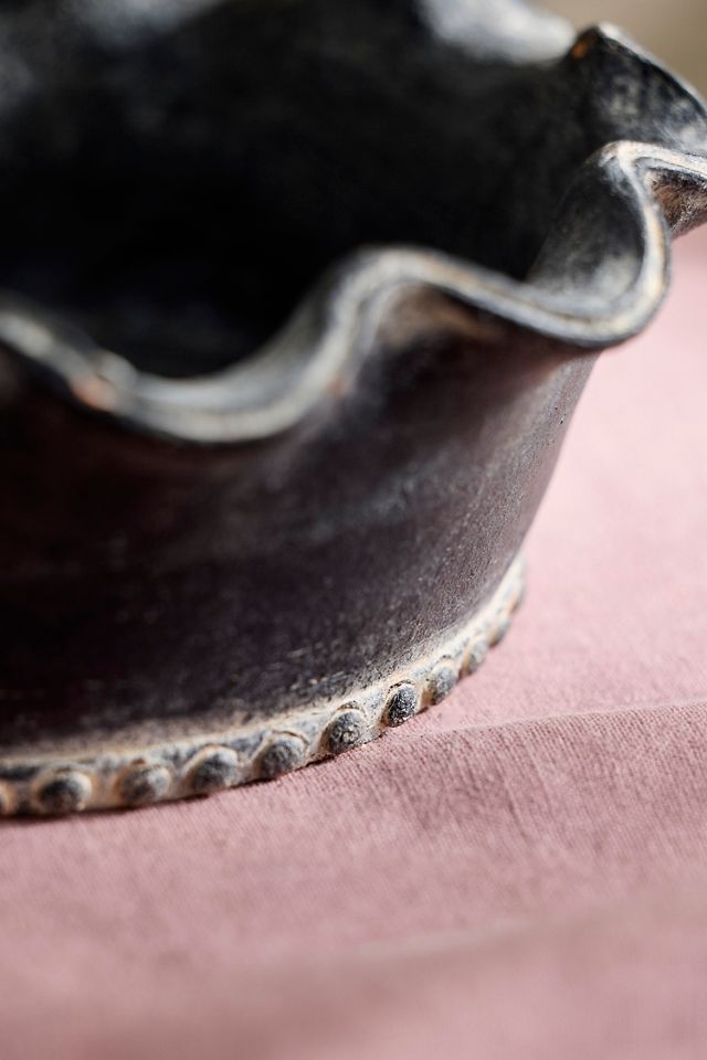 Black Terracotta Pie Crust Rim Planter, Low #1