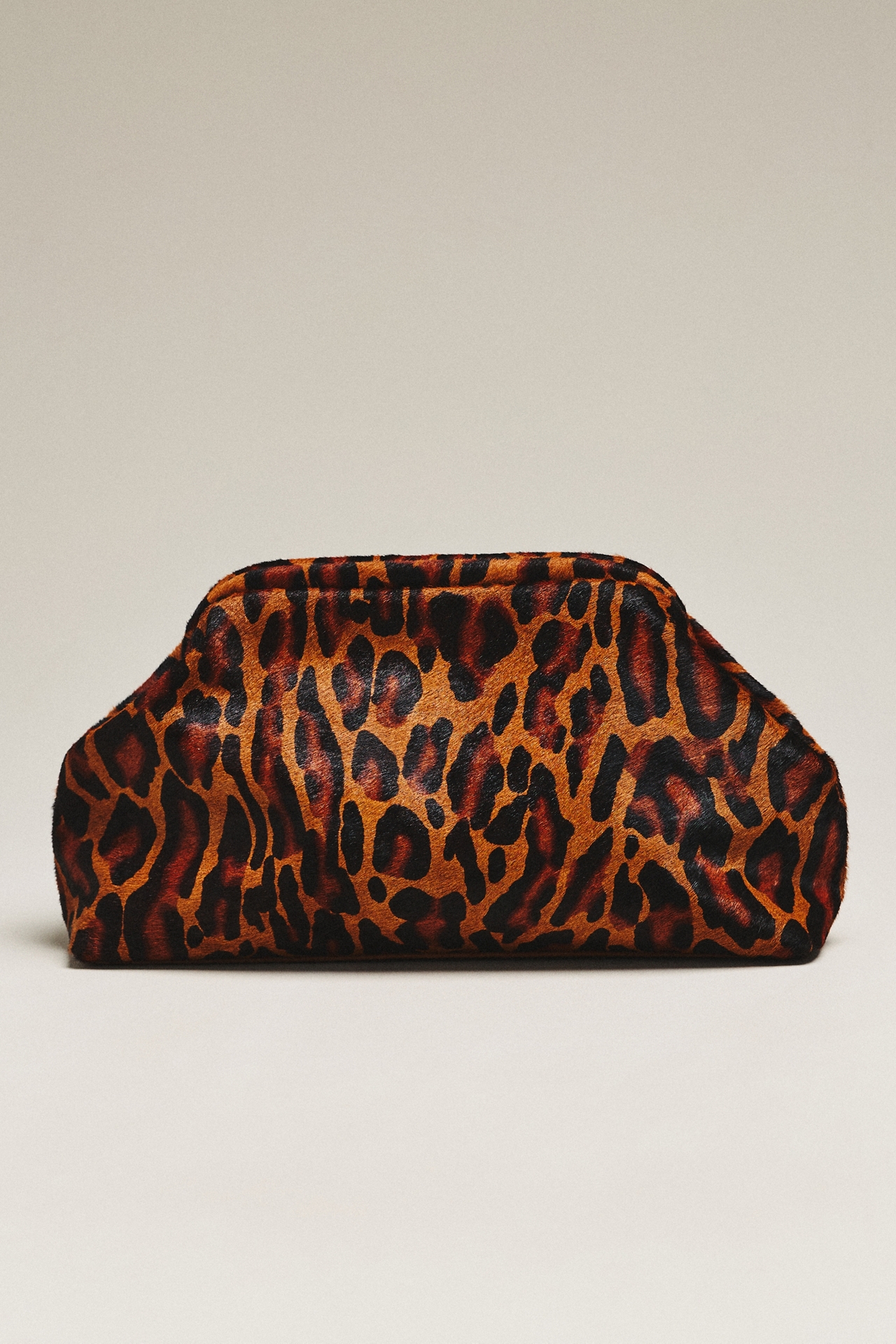 btb Los Angeles Harlow Clutch