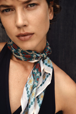 Vismaya 100% Silk Hair Scarf In Multicolor
