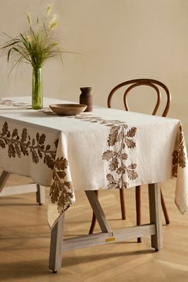 Oak Vine Linen Tablecloth