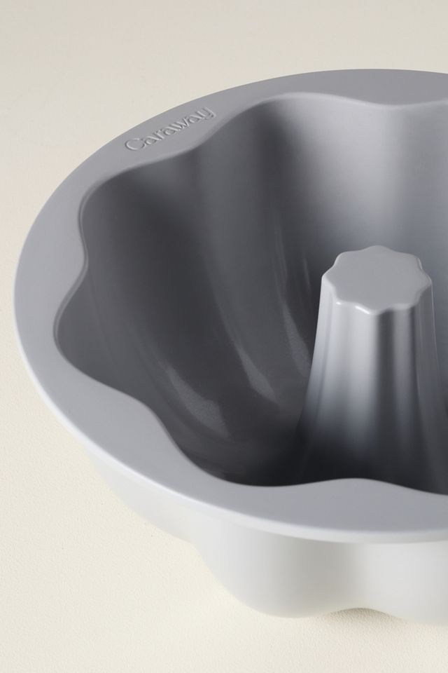 Caraway Fluted Cake Pan #1