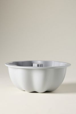 Caraway Fluted Cake Pan